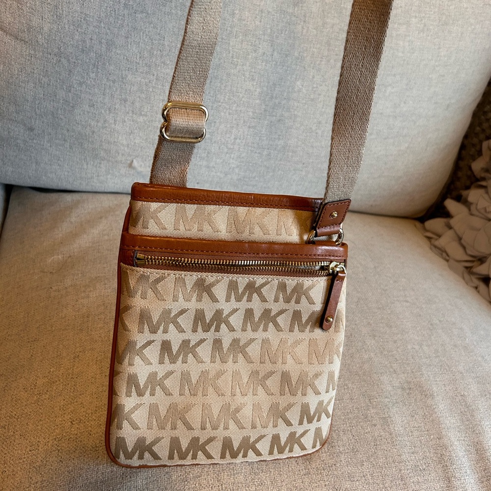 Michael lord cross body